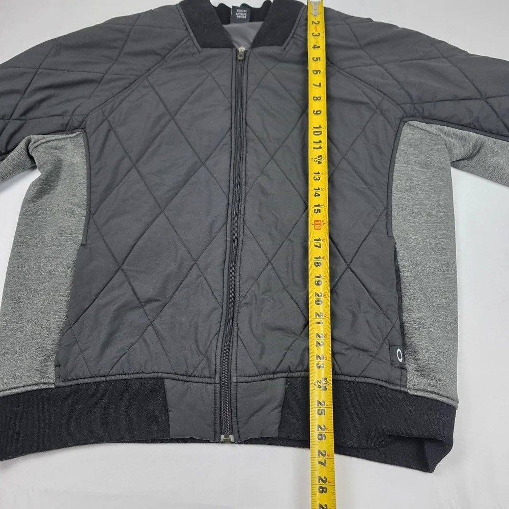 Oakley Jacket Mens XL Gray Quilted Full Zip Knit Sleeves Insulated Pockets